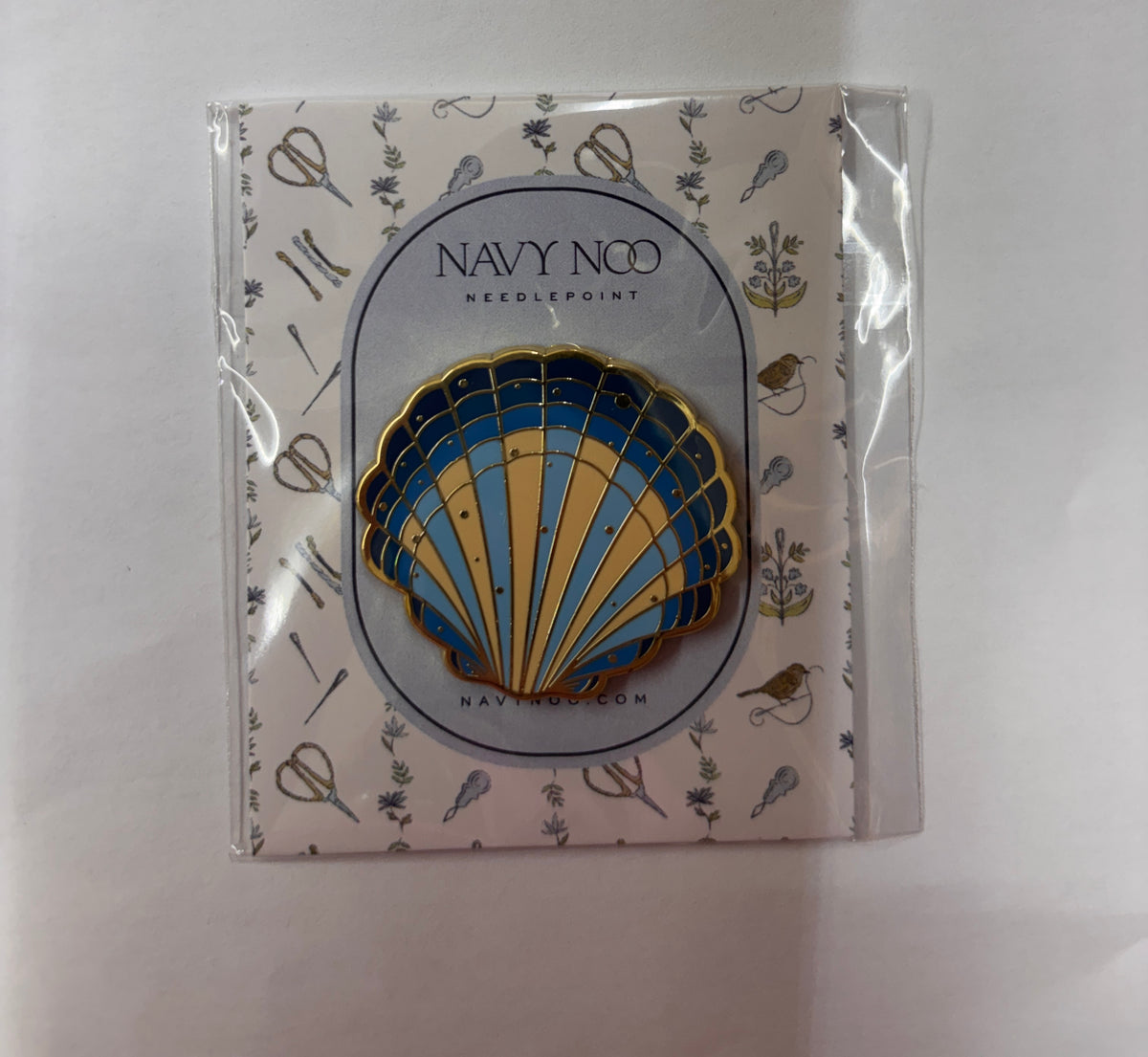 Scallop Shell Needle Minder