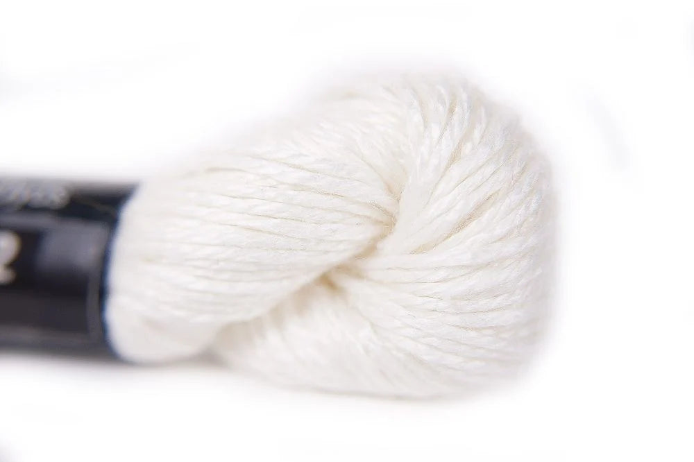 Pepper Pot Silk Skein 002 Salt