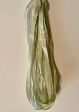 Dinky-Dyes: SR-4MM-219 Pistachio