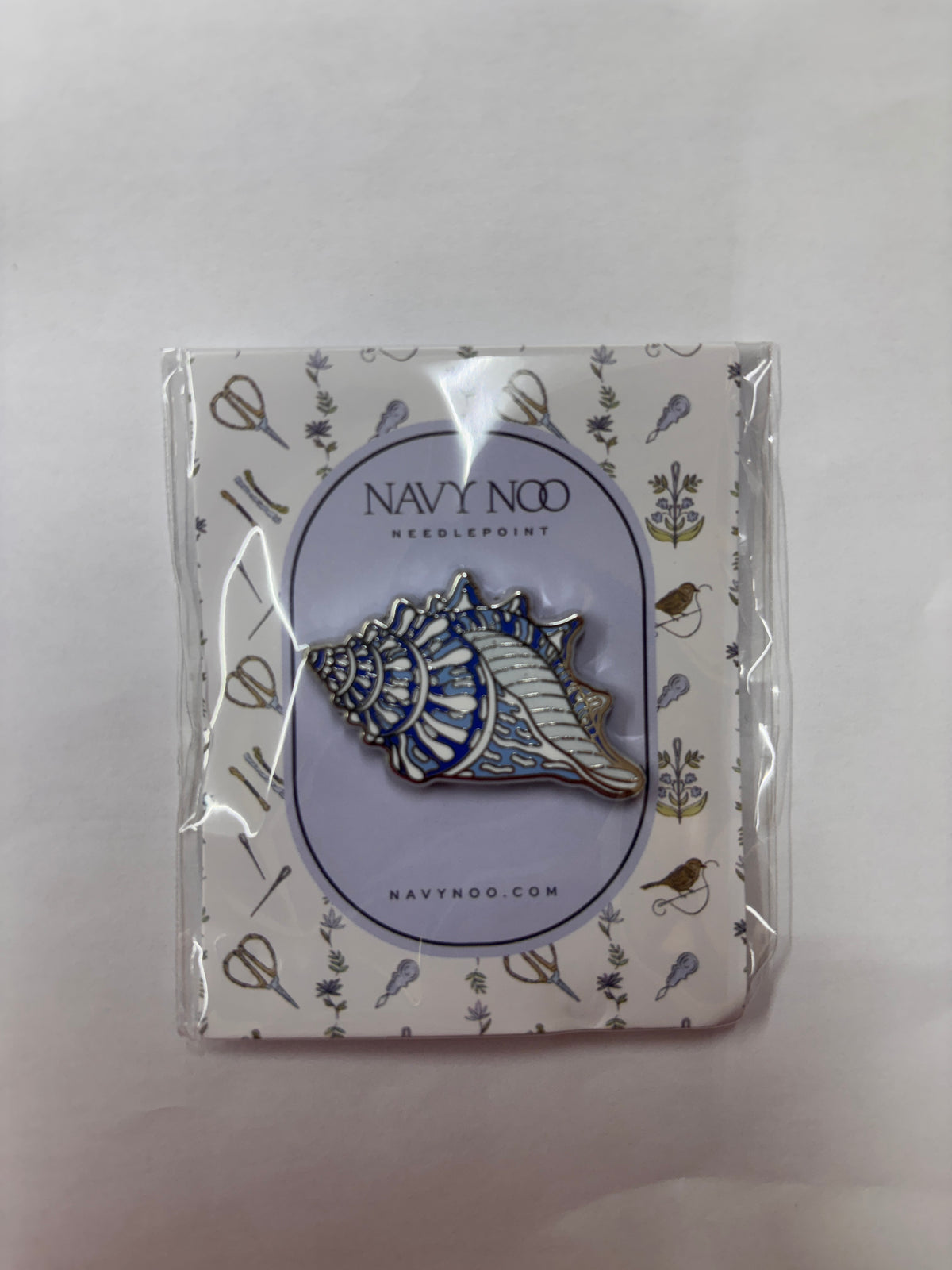 Conch Needle Minder