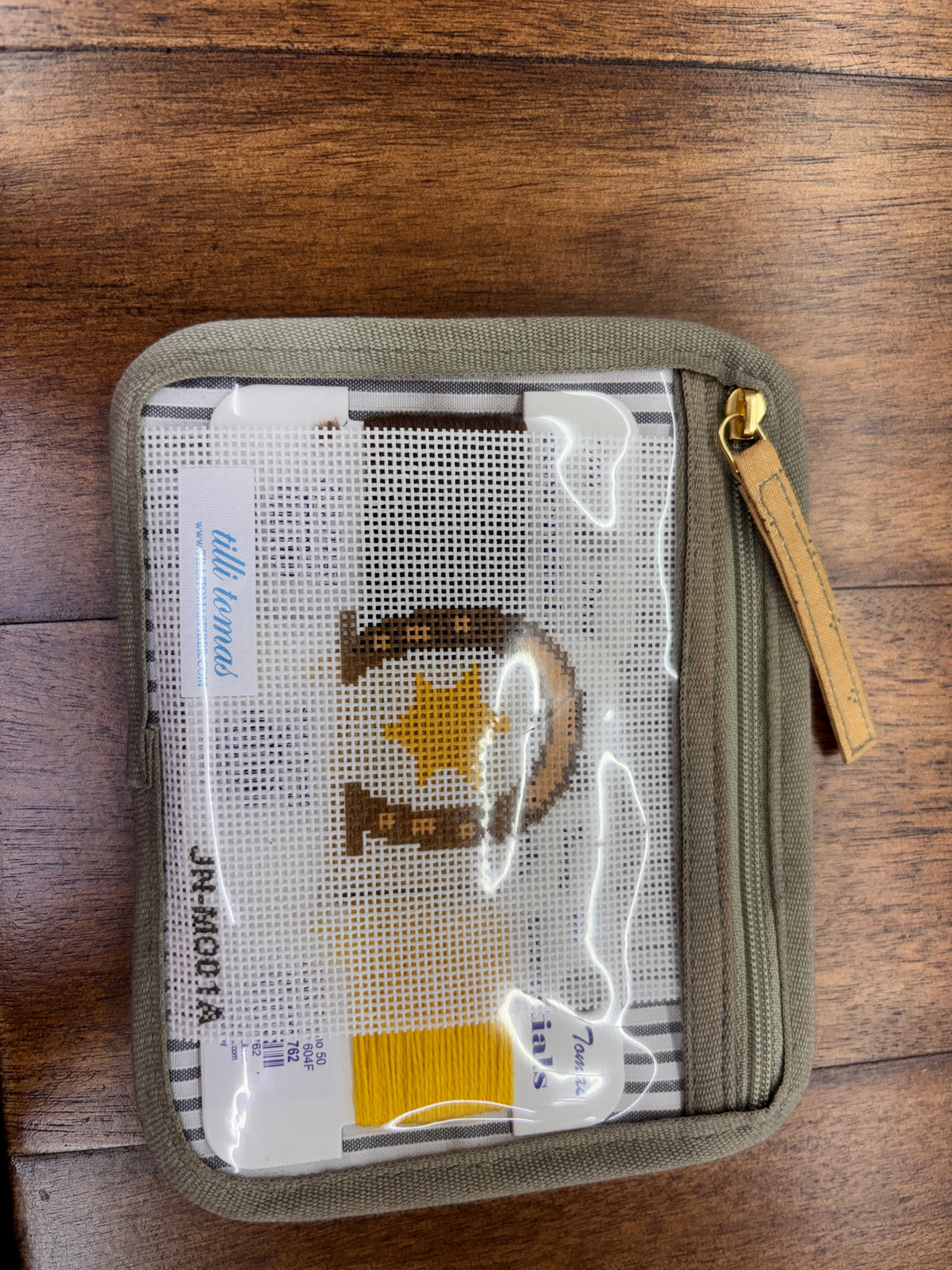 Tilli Tomas Brown Horseshoe Self Finishing Kit