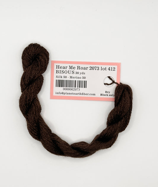 TIlli Tomas Bisous Hear Me Roar 2073